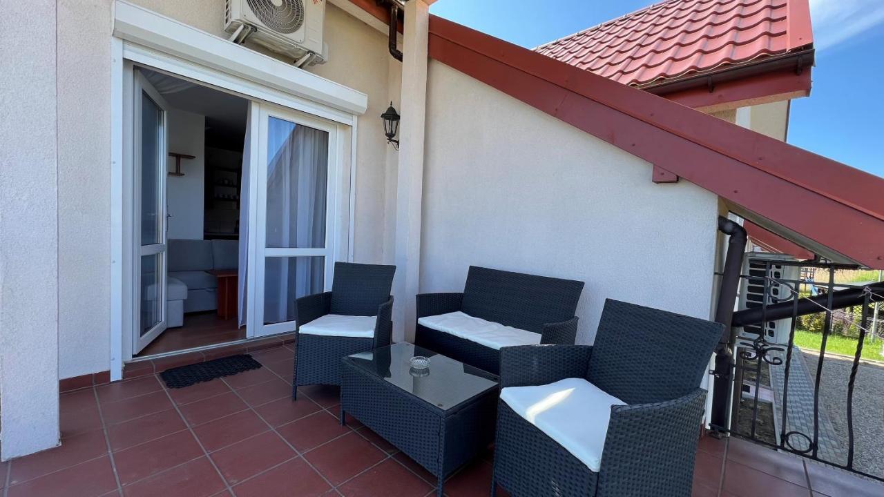 Villa Gravaldi Rowy  Exteriör bild