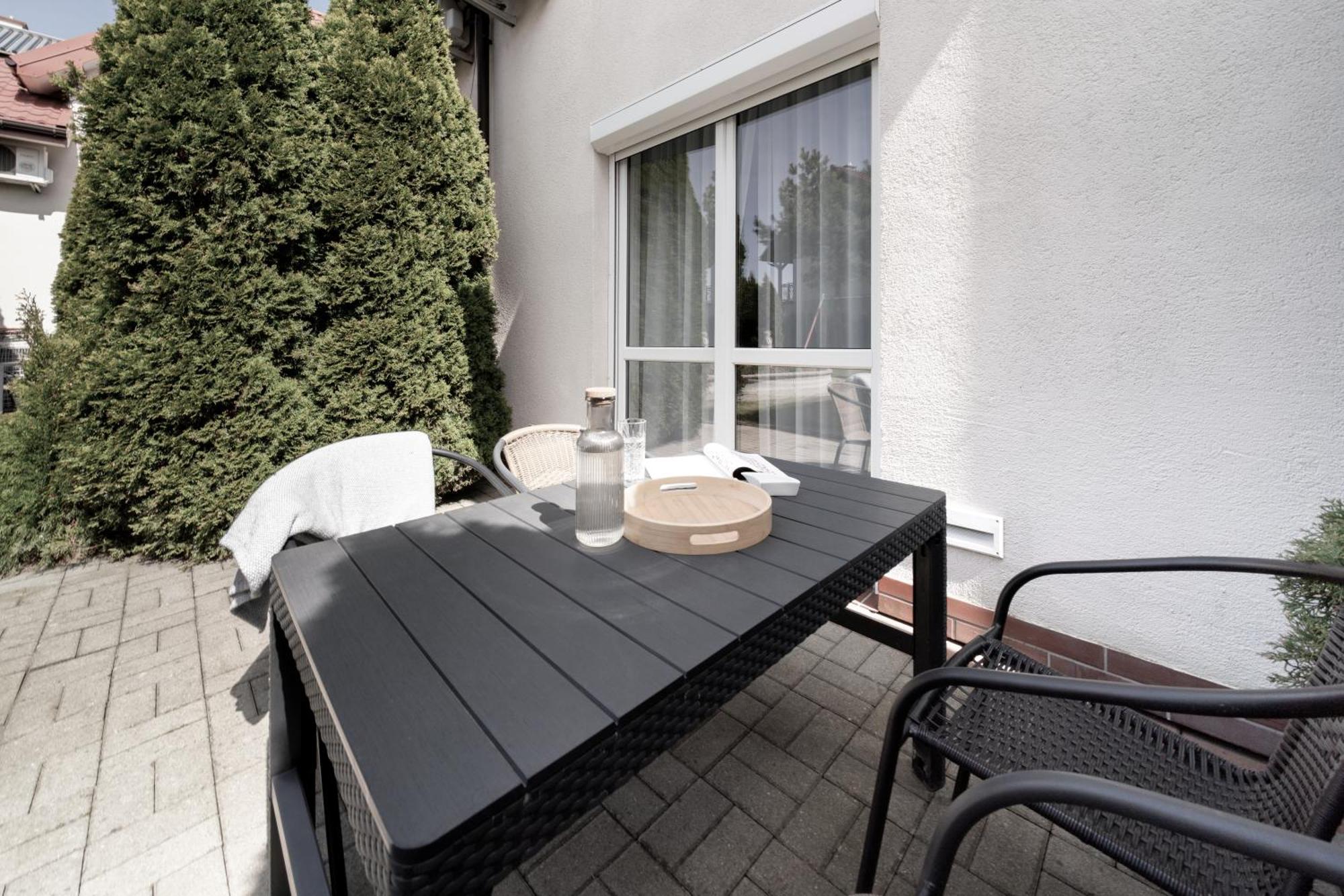 Villa Gravaldi Rowy  Exteriör bild