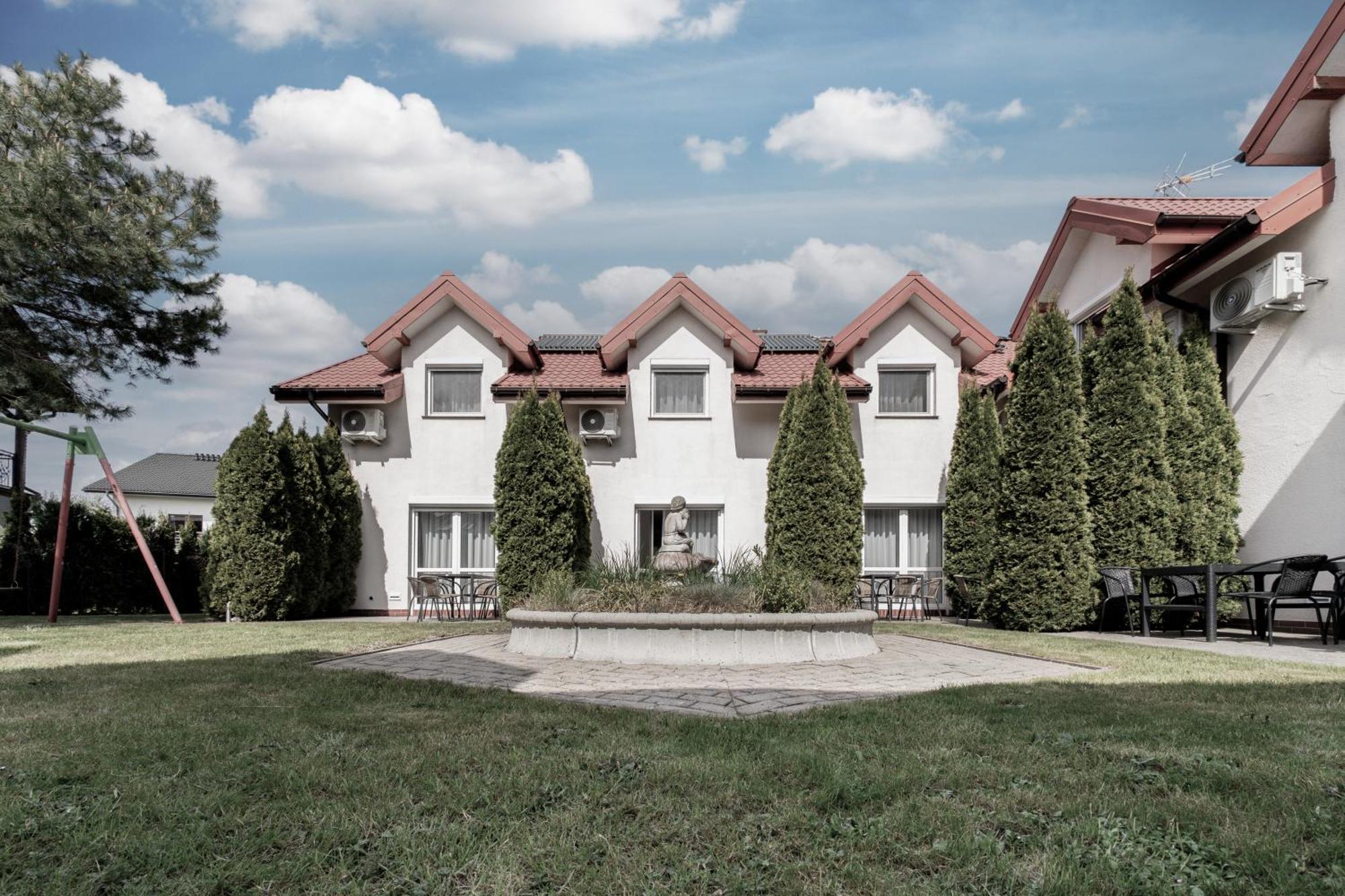 Villa Gravaldi Rowy  Exteriör bild