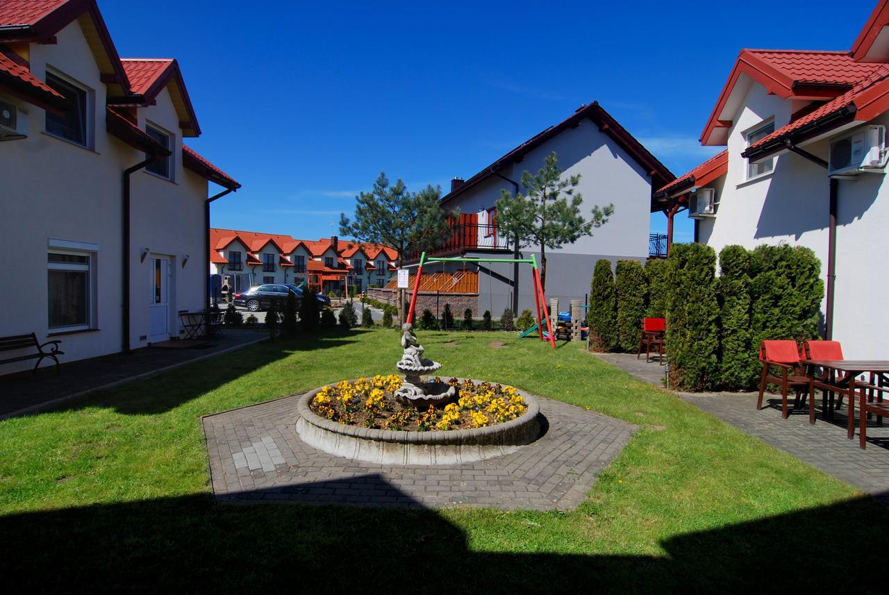 Villa Gravaldi Rowy  Exteriör bild